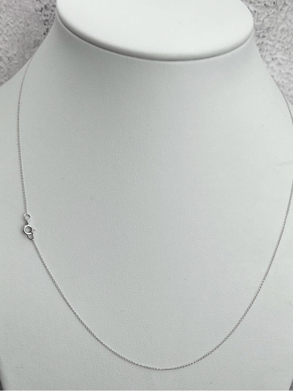 10K White Gold Fine Cable Chain Necklace